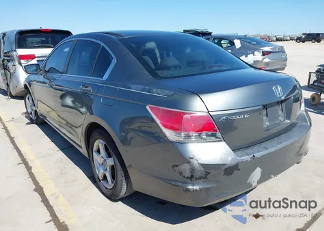 2010 Honda Accord 2.4 Lx-P z USA, uszkodzony, nr VIN 1HGCP2F45AA192768
